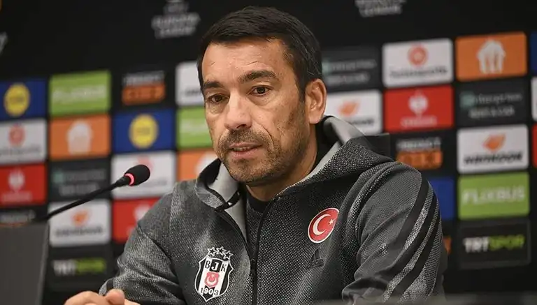 Teknik Direktörle Yollar Ayrıldı!